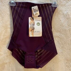 Leonisa Invisible Body Shaping Undergarment - size M (NWT)